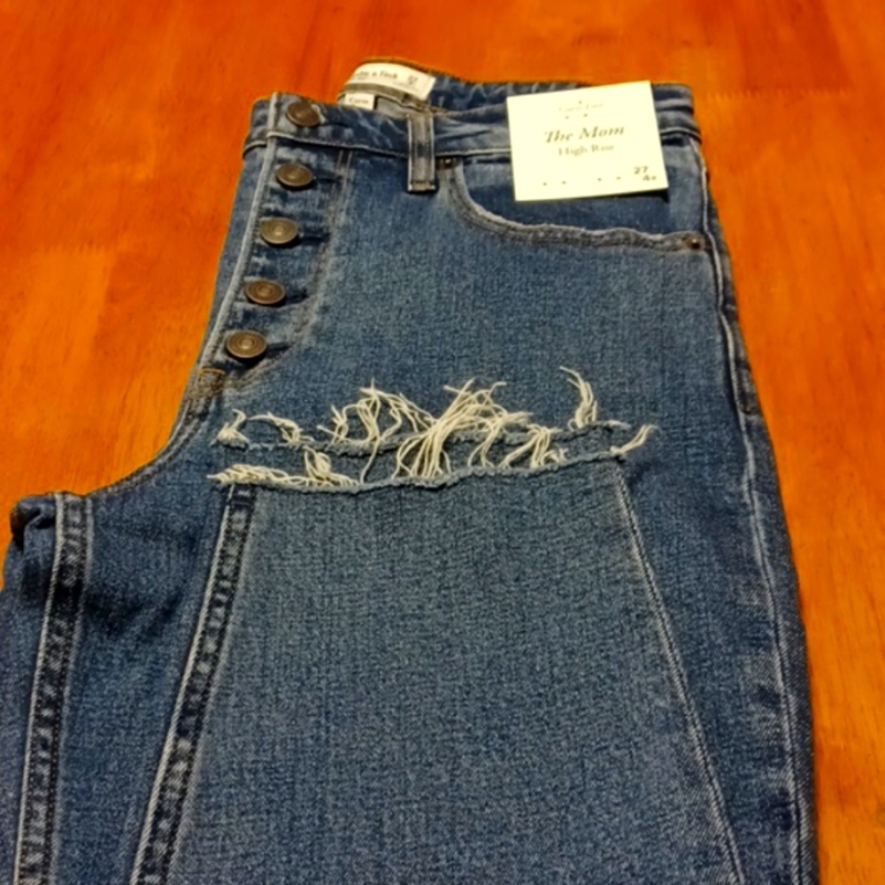 Abercrombie  & Fitch
